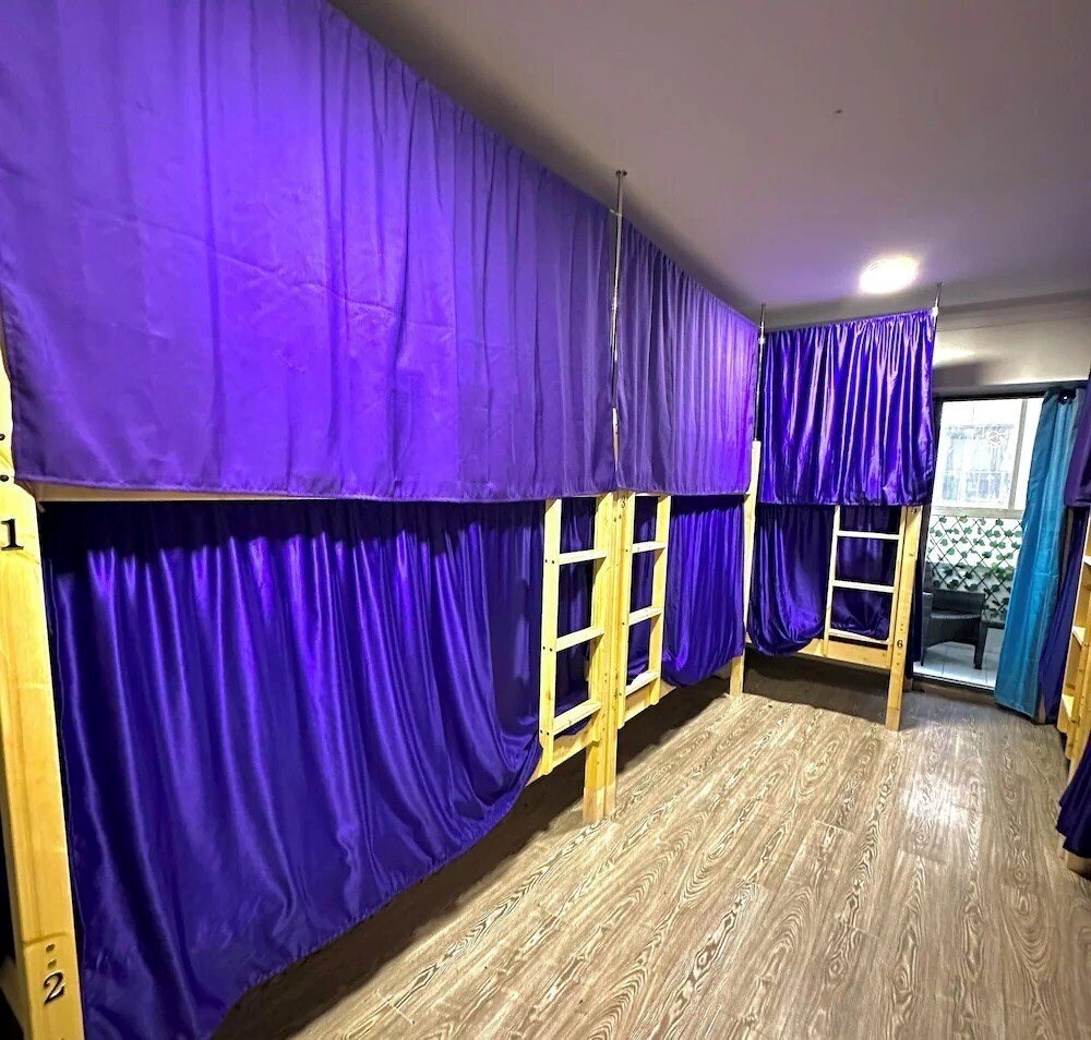 Отель Heartland Hostel хостел